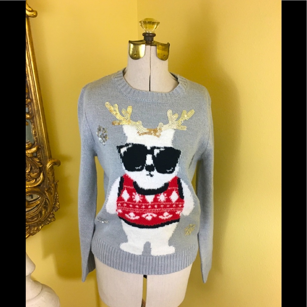 Christmas Reindeer gray sweater